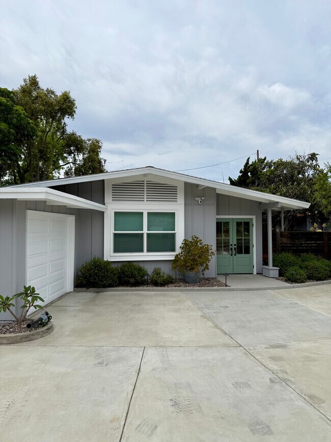 Foto del edificio - 950 Crescent Dr