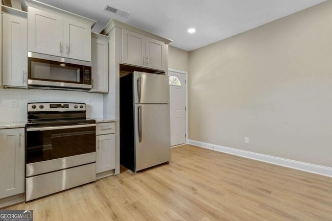 Foto del edificio - 1211 Spring Creek St SW