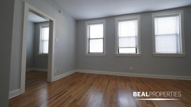 Photo - 1 bedroom in CHICAGO IL 60613 Apartment