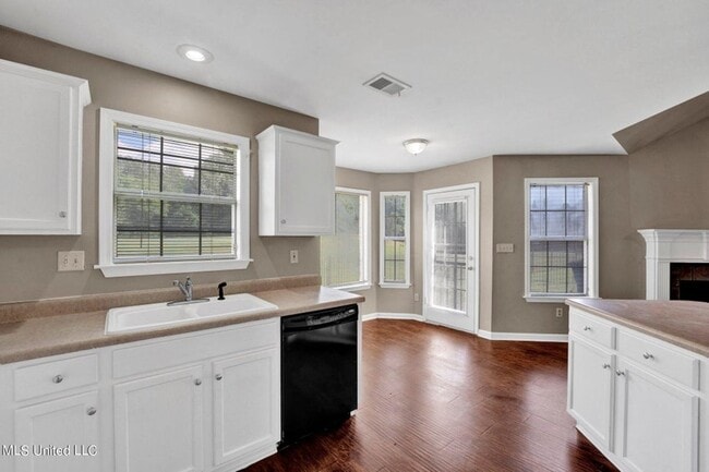 Foto del edificio - Cherokee Valley Golf course lot
