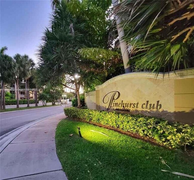 Foto del edificio - 460 S Park Rd