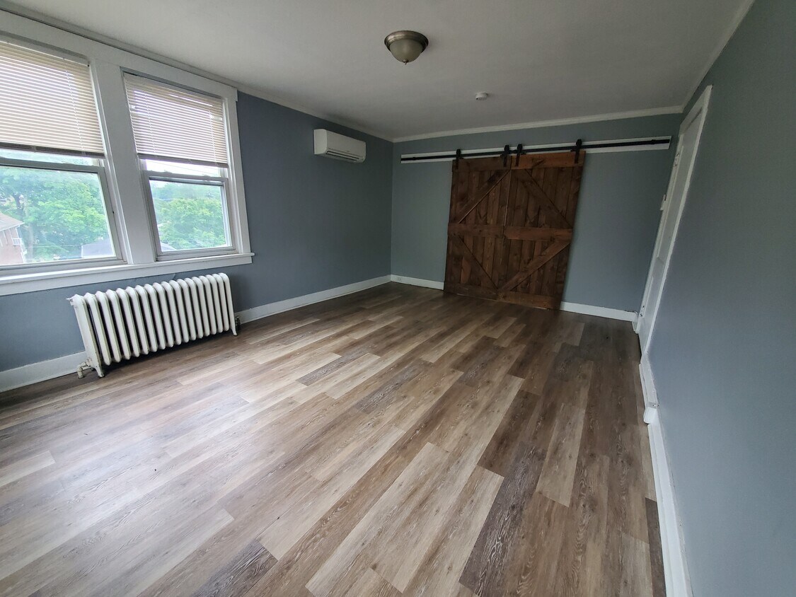 1203 Kelton Ave Unit 5, Pittsburgh, PA 15216 Apartments in Pittsburgh