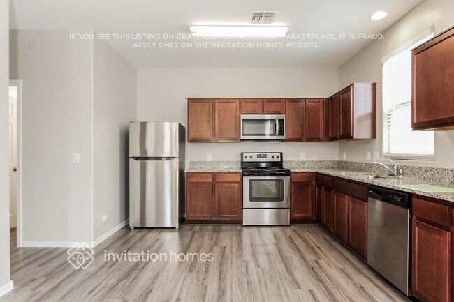 Building Photo - 5428 W Fulton St