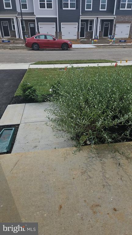 Building Photo - 30 Elliot Ln