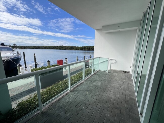 Photo - 400 Sunny Isles Blvd Townhome