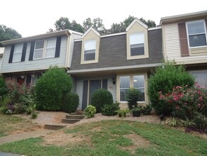 Building Photo - 1709 Murad Ct