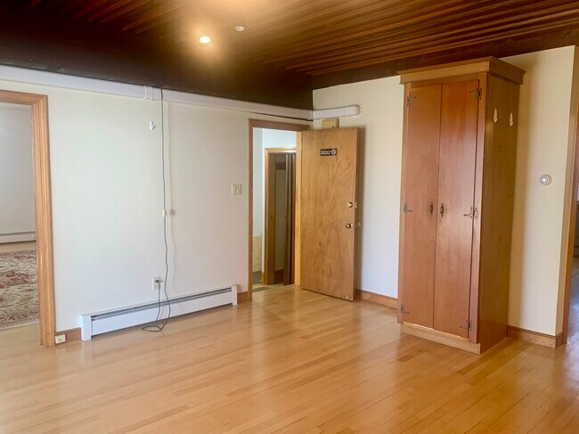 Building Photo - 5 Ingalls Ter