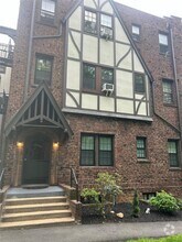 Building Photo - 1 Haven Ct