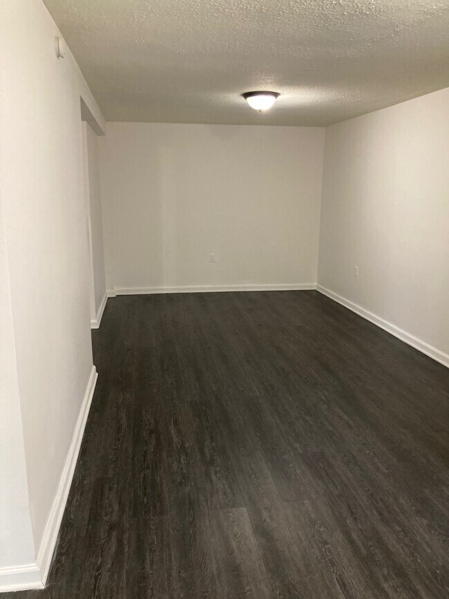 Foto del edificio - 2440 Penbrook Ave