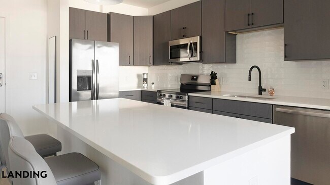 Building Photo - 1007 S Mint St