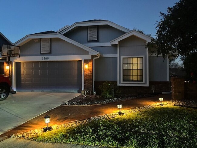 Building Photo - BRYN MAWR-3509 Exeter Ct. Orlando, FL 32812