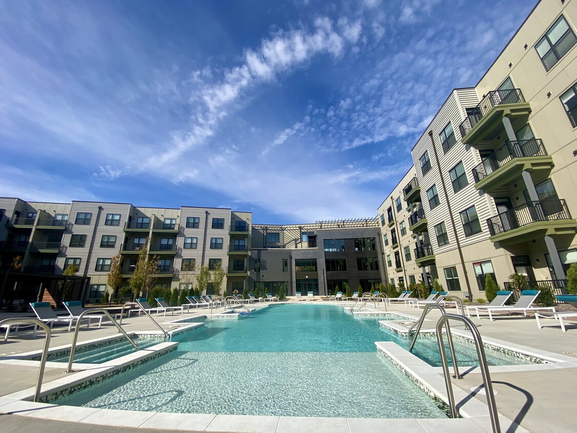 Piscina con estilo de centro turístico - Terra at the Grove