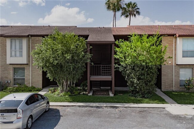 Building Photo - 4601 Carmen Ave