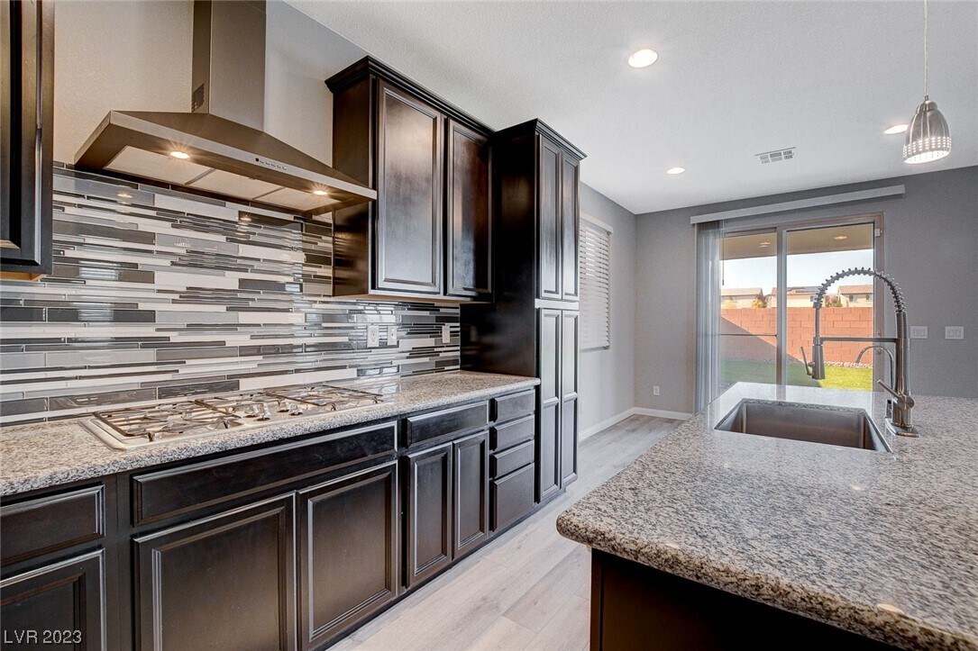 Foto principal - 8053 Green River Knob St