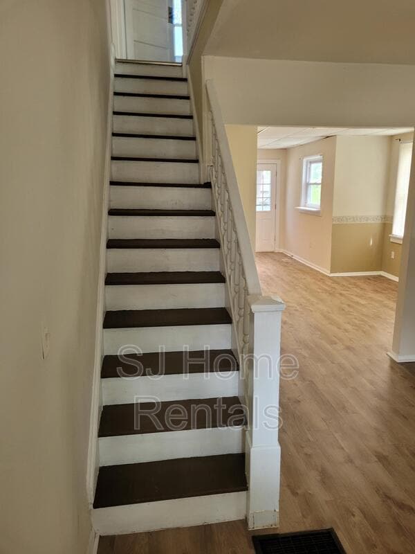 Foto del edificio - 302 Delaware Ave