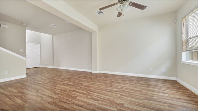 Foto del edificio - 3738 Ashford Villa Ln