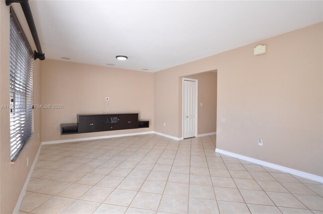 Foto del edificio - 10502 SW 77th Ct