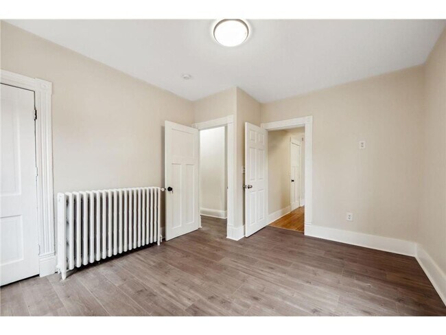 Foto del edificio - Newly Remodeled! Downtown Shakopee, Gas & ...