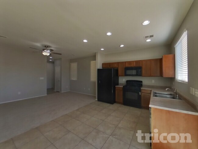Building Photo - 3657 Karissa Heights Pl