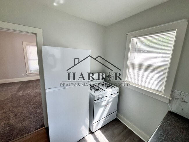 Foto del edificio - 527 Boone St