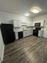 Interior Photo - Square 9