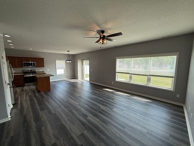 Building Photo - 6015 Melan Cove