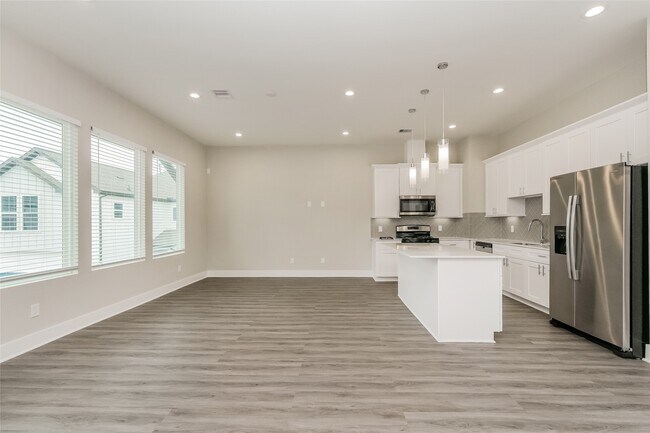 Foto del edificio - 8318 Curry Rd