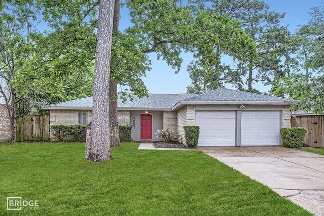 Foto del edificio - 5607 Circlegate Dr