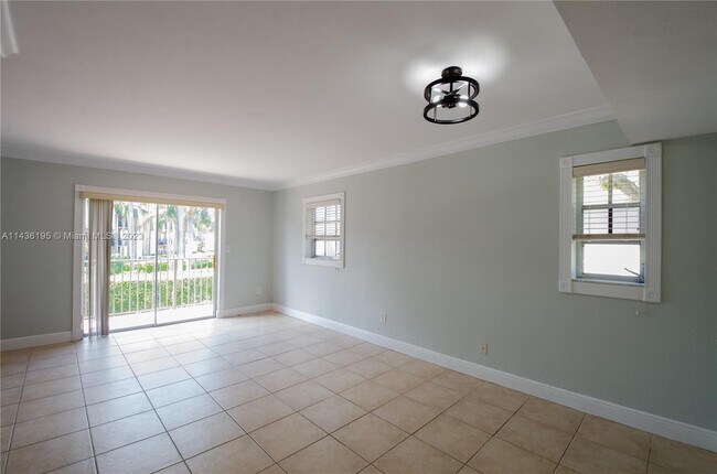 Foto del edificio - 8650 SW 109th Ave