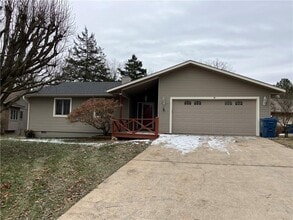 Building Photo - 21 Farnham Dr