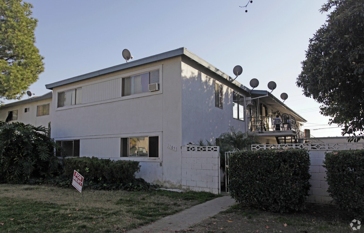 5205 Canoga St, Montclair, CA 91763 Apartments in Montclair, CA