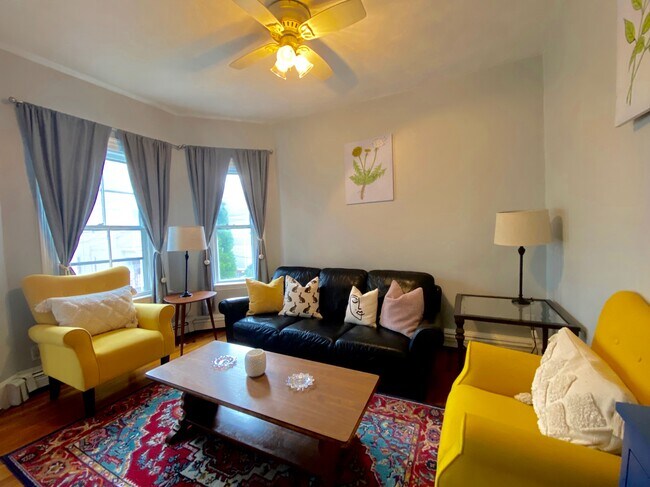 Building Photo - 20 Cypress St