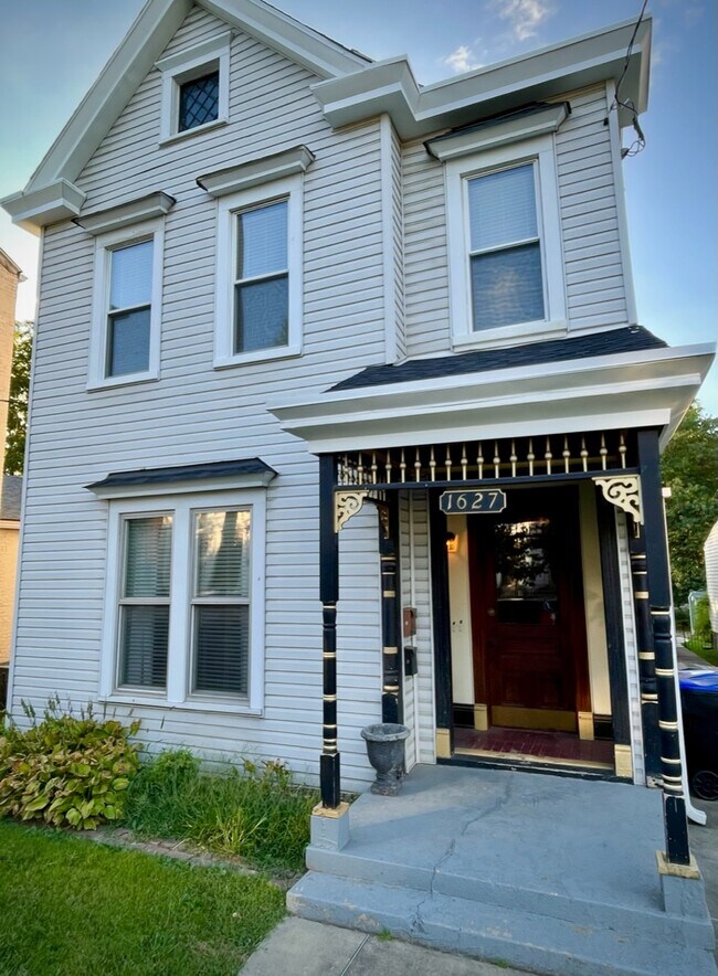 Building Photo - 1627 Story Ave