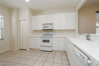 Building Photo - 11204 Lakeland Cir
