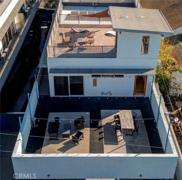 Building Photo - 619 San Juan Ave