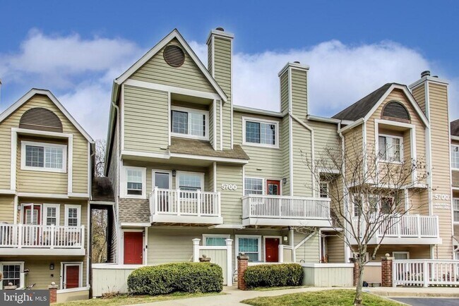 Foto del edificio - 5700 Chapman Mill Dr