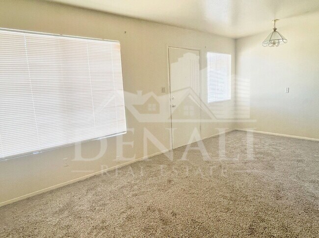 Foto del edificio - 1211 W Apache Trail