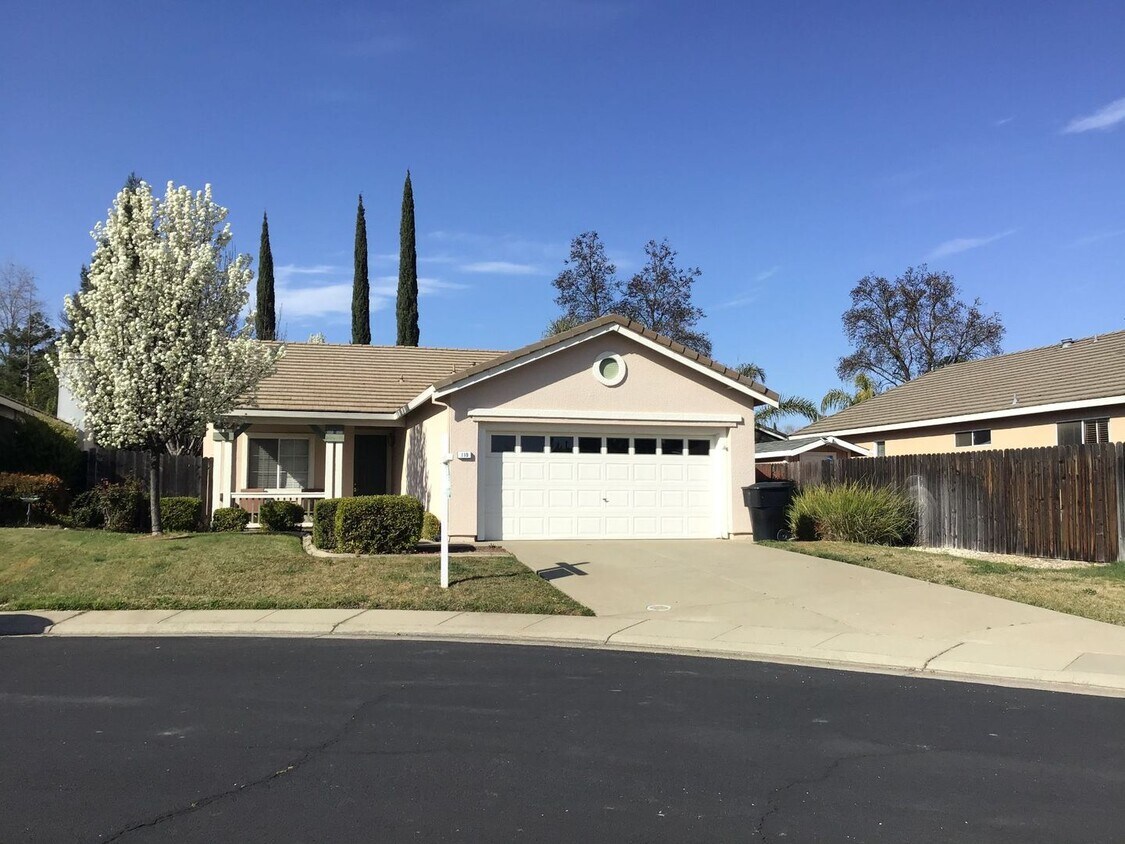 Primary Photo - Woodcreek Oaks home - three bedroom