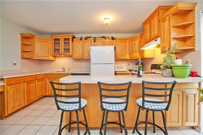Building Photo - 15601 Hebbe Ln