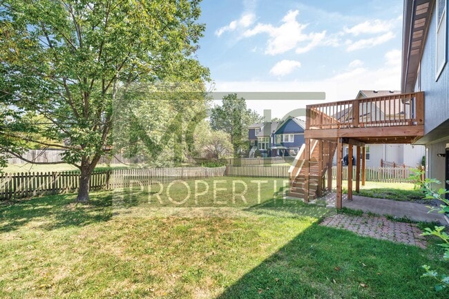 Building Photo - 15313 Riley St