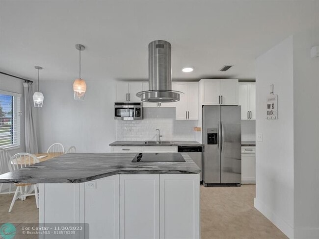 Building Photo - 829 SW 14th St