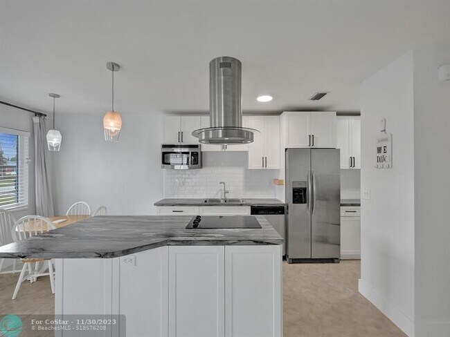 Foto del edificio - 829 SW 14th St
