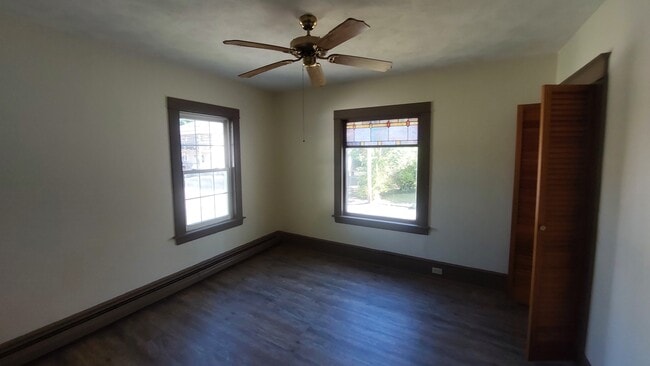 Main bedroom - 37 Charles St