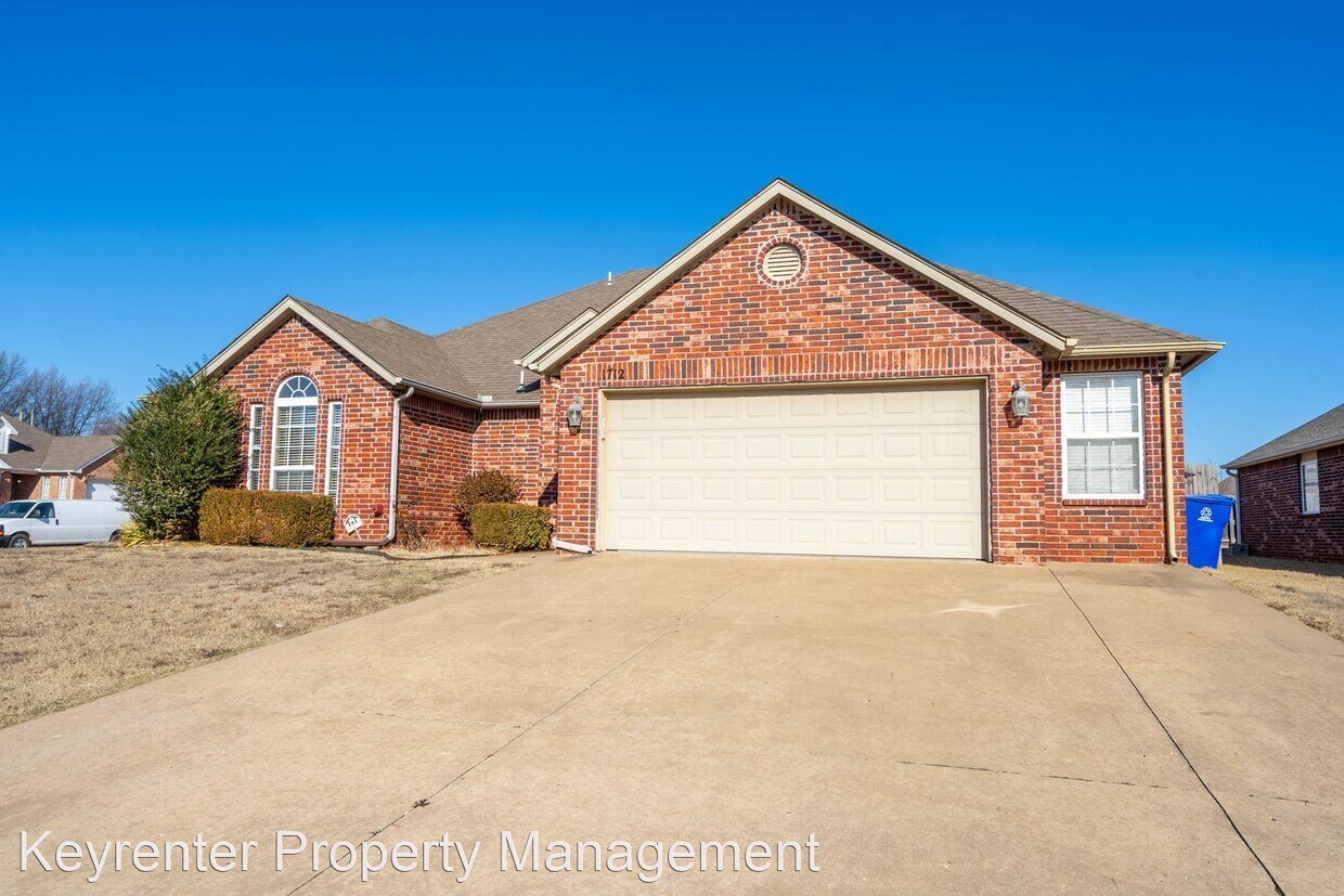 Foto principal - 3 br, 2 bath House - 1712 W Durham St