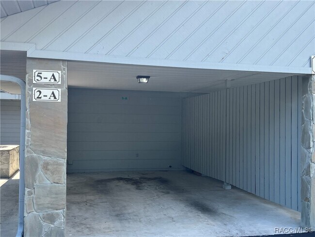 Foto del edificio - 600 E Gilchrist Ct
