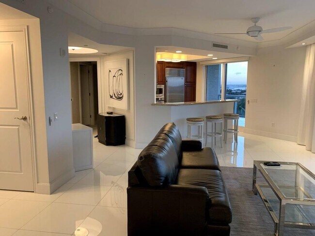 Foto del edificio - 2700 N Ocean Dr
