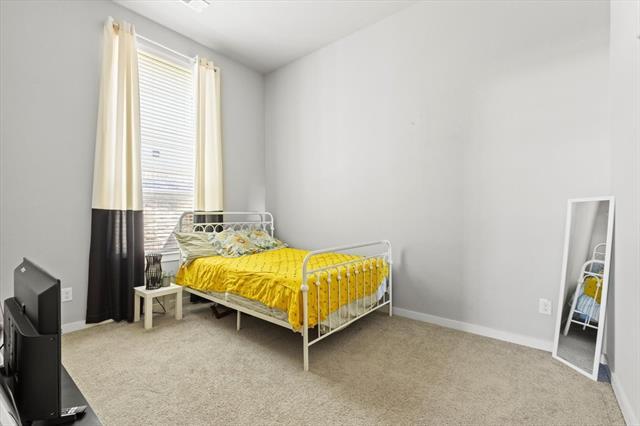Foto del edificio - 1526 Calcot Ln