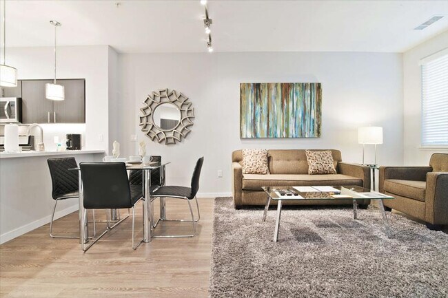 Foto del edificio - 1255 Pear Ave