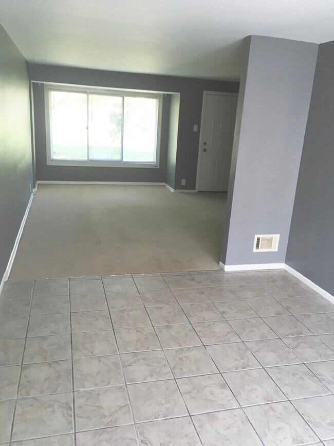 Foto del edificio - 143 Hemlock St