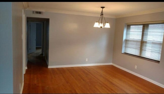 Building Photo - 1256 Moorlands Dr